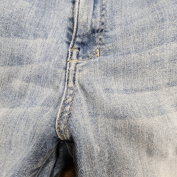 Maurices Distressed Patched Ankle Jeans Womens Size 9/10 Regular Blue Stretch - Picture 3 of 12